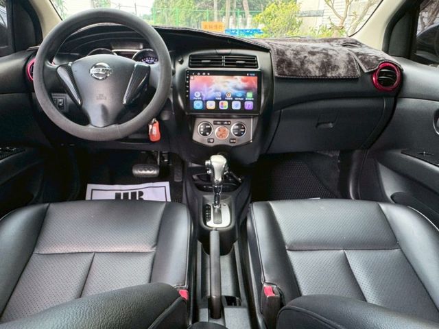 2015 Nissan Livina 1.6  恆溫空調  安卓影音 倒車影像  車頂行李架  第9張相片