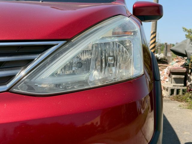 2014 Nissan Livina 1.6 經典型 織布座椅  CD音響主機 後霧燈  第3張相片