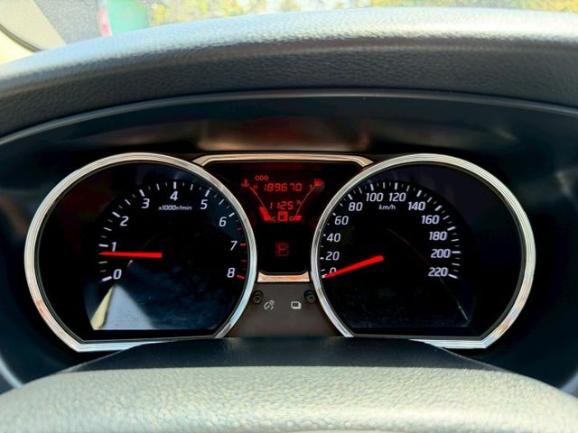 2014 Nissan Livina 1.6 經典型 織布座椅  CD音響主機 後霧燈  第5張相片
