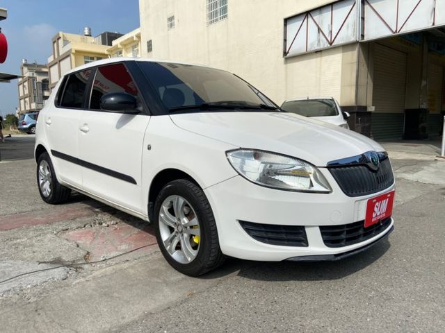 2012 SKODA FABIA 1.6  5人座掀背車/原版/一手車/認證/大空間  第1張相片