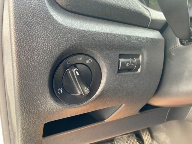 2012 SKODA FABIA 1.6  5人座掀背車/原版/一手車/認證/大空間  第10張相片