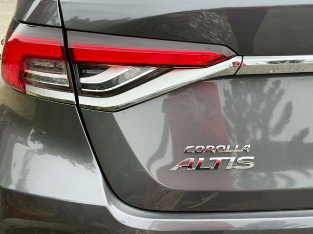 2020 Toyota Corolla Altis 1.8 免鑰匙啟動 方向盤快控鍵 ACC主動跟車  胎壓監控 恆溫  第4張相片