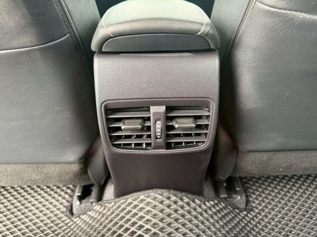 2020 Toyota Corolla Altis 1.8 免鑰匙啟動 方向盤快控鍵 ACC主動跟車  胎壓監控 恆溫  第11張相片