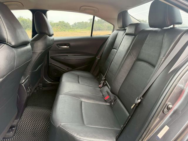 2020 Toyota Corolla Altis 1.8 免鑰匙啟動 方向盤快控鍵 ACC主動跟車  胎壓監控 恆溫  第13張相片