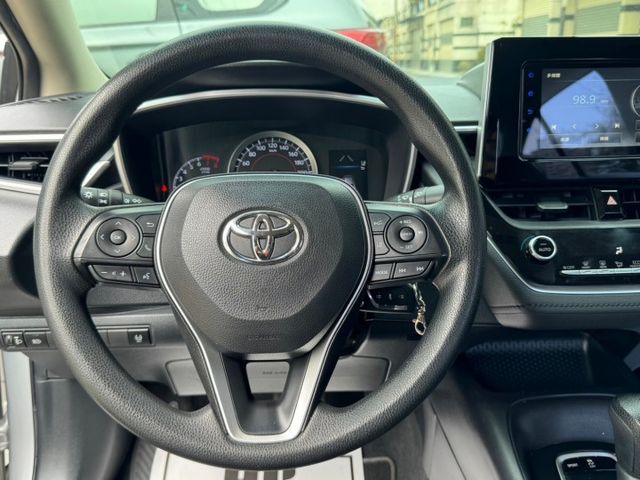 2020 Toyota Corolla Altis 1.8豪華  方向盤快控鍵 恆溫空調  定速巡航 循跡防滑  第6張相片