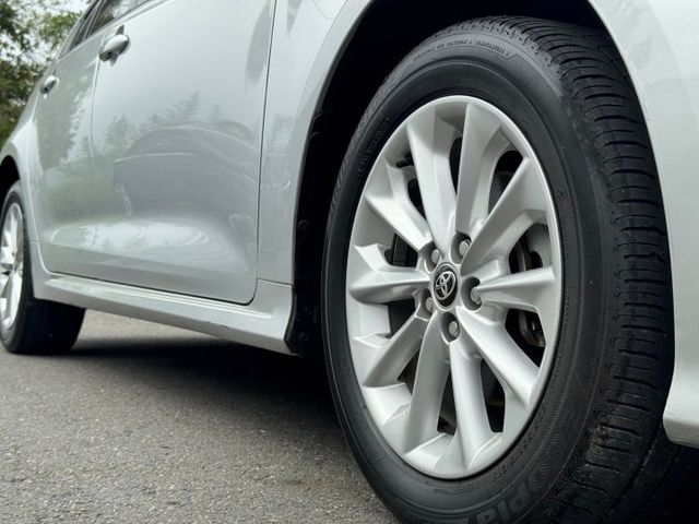2020 Toyota Corolla Altis 1.8豪華  方向盤快控鍵 恆溫空調  定速巡航 循跡防滑  第12張相片