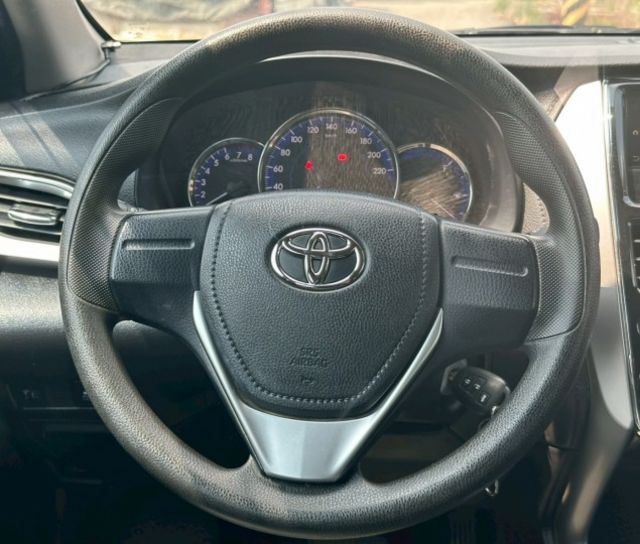 2020 Toyota Vios 1.5經典  LED日行燈  循跡防滑  頭燈水平調整 光感應自動頭燈  第4張相片