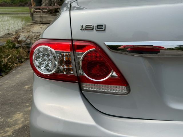 2013 Toyota Corolla Altis 1.8 E 定速巡航 恆溫空調  倒車影像  第4張相片