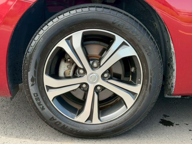 2018 Nissan Tiida 5D 旗艦版 免鑰匙 定速巡航 恆溫空調 方向盤快控鍵 胎壓監控  環景  第14張相片