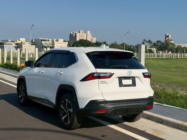 2024 Toyota Yaris Cross 1.5酷動版 免KEY 方向盤快控鍵 恆溫空調 循跡防滑 胎壓監控  第2張相片
