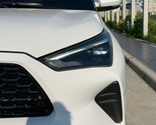 2024 Toyota Yaris Cross 1.5酷動版 免KEY 方向盤快控鍵 恆溫空調 循跡防滑 胎壓監控  第4張相片