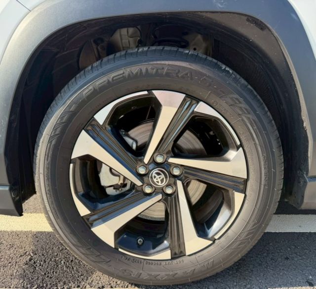 2024 Toyota Yaris Cross 1.5酷動版 免KEY 方向盤快控鍵 恆溫空調 循跡防滑 胎壓監控  第13張相片