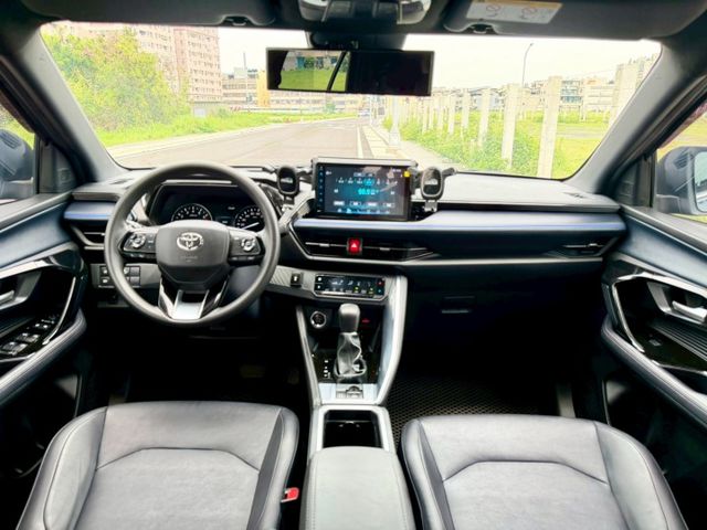 2024 Toyota Yaris Cross 1.5酷動版 免KEY 方向盤快控鍵 定速巡航 恆溫空調 循跡防滑  第11張相片