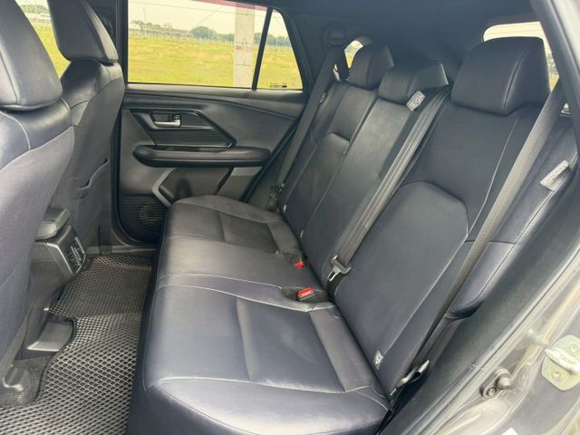 2024 Toyota Yaris Cross 1.5酷動版 免KEY 方向盤快控鍵 定速巡航 恆溫空調 循跡防滑  第12張相片