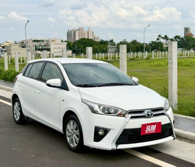 2015 Toyota Yaris 1.5 經典  省油 耐開 好停車 代步車 通勤車  新手 首選之一  第1張相片
