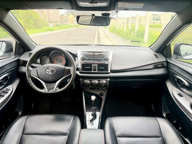 2015 Toyota Yaris 1.5 經典  省油 耐開 好停車 代步車 通勤車  新手 首選之一  第9張相片