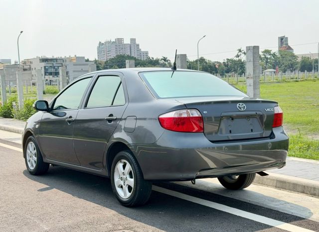 2011 Toyota Vios 1.5 E   省油 耐開 好保養 特別適合代步 通勤與新手使用  第2張相片