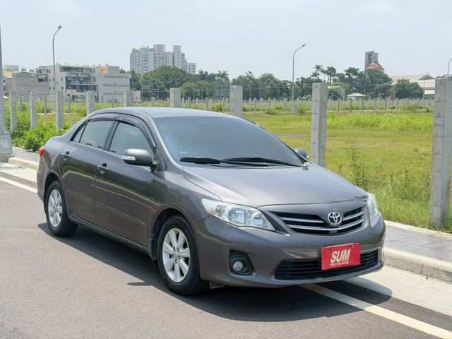 2012 Toyota Corolla Altis 1.8 E 恆溫空調  定速巡航  抬頭顯示器 影音多媒體  第1張相片