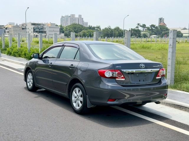 2012 Toyota Corolla Altis 1.8 E 恆溫空調  定速巡航  抬頭顯示器 影音多媒體  第2張相片