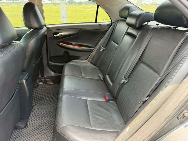 2012 Toyota Corolla Altis 1.8 E 恆溫空調  定速巡航  抬頭顯示器 影音多媒體  第9張相片