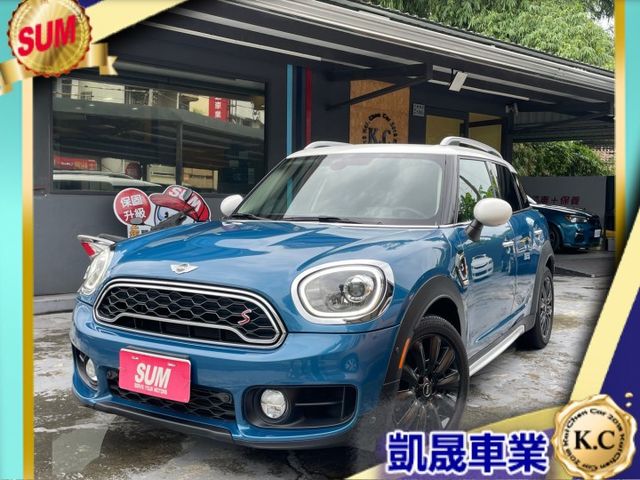 Apple car play，定速，影音主機（原廠升級高階EVO主機），自動停車，免鑰匙系統，HK音響，抬顯  第1張相片