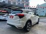 原版件、原廠Modulo空力套件、恆溫系統、LED頭燈、車頂行李架、定速、多功能主機、衛星導航、後座出風口、免鑰匙啟動車  第6張縮圖