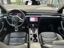原版件、全原廠保養、原廠R-line 套件、IQ.DRIVE智能輔助駕駛套件（ACC)、H/K480W環繞音響、運動化黑  第13張縮圖