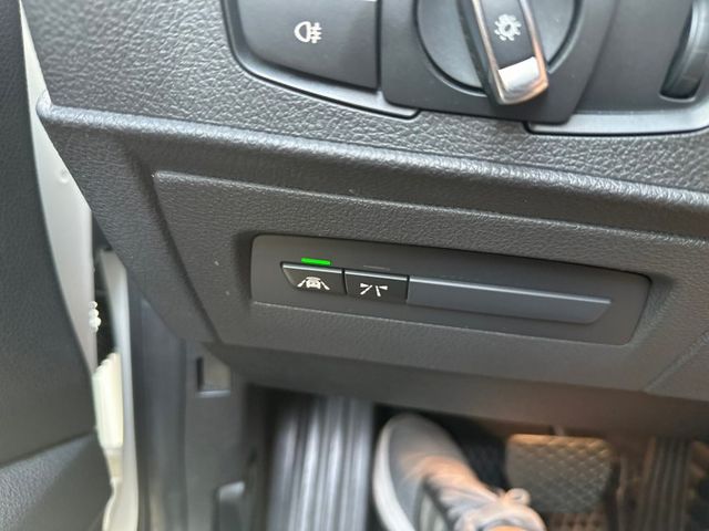 里程保證、電動記憶座椅、定速，免鑰匙系統，車道偏移輔助系統、倒車影像， 行車記錄器、主動安全預防系統、兒童安全座椅  第12張相片