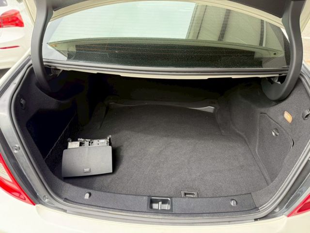 里程保證、AMG套件、天窗、全新大螢幕安卓機、CarPlay、電動記憶座椅、方向盤快控鍵、定速、斜坡起步輔、主動安全預防  第7張相片