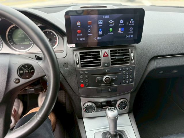 里程保證、AMG套件、天窗、全新大螢幕安卓機、CarPlay、電動記憶座椅、方向盤快控鍵、定速、斜坡起步輔、主動安全預防  第12張相片