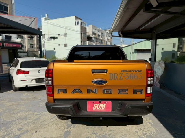 里程保證、ACC跟車、免鑰匙系統、車側踏板、恆溫系統、多功能影音主機、倒車影像、定速系統、LED頭燈、免鑰匙啟動車門鎖、  第5張相片