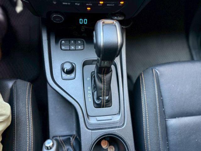 里程保證、ACC跟車、免鑰匙系統、車側踏板、恆溫系統、多功能影音主機、倒車影像、定速系統、LED頭燈、免鑰匙啟動車門鎖、  第14張相片