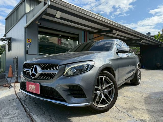 原版件、原廠保養紀錄、AMG套件、柏林之音、CarPlay 、LED頭燈360度環景、天窗、盲點偵測、方向盤快控鍵  第1張相片