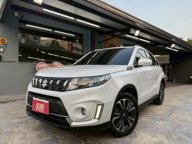 免鑰匙系統、電動尾門、盲點偵測、ACC跟車系統、倒車影像，行車記錄器、主動安全預防系統、車道偏移系統  第1張相片