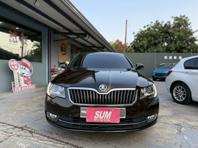 一手車、恆溫、行車記錄器、電動記憶座椅、後座出風口、主動安全預防系統、ISOFIX兒童安全椅固定、兒童安全鎖、第三方認證  第2張相片