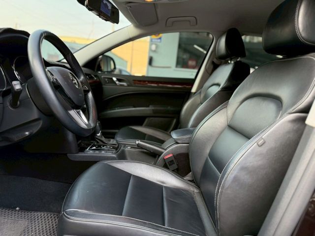 一手車、恆溫、行車記錄器、電動記憶座椅、後座出風口、主動安全預防系統、ISOFIX兒童安全椅固定、兒童安全鎖、第三方認證  第8張相片