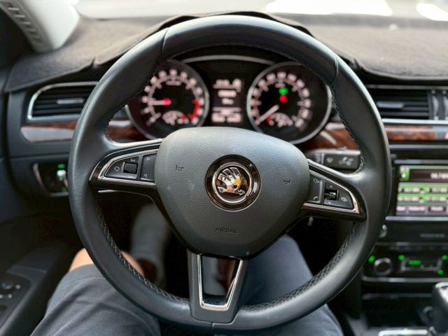 一手車、恆溫、行車記錄器、電動記憶座椅、後座出風口、主動安全預防系統、ISOFIX兒童安全椅固定、兒童安全鎖、第三方認證  第12張相片