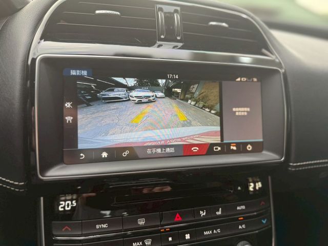 19寸跑圈、Brembo卡鉗組、後卡夢下導流、卡夢方向盤、VVS排氣管（含電子閥門） R-SPORT套件、駕駛模式選擇  第12張相片