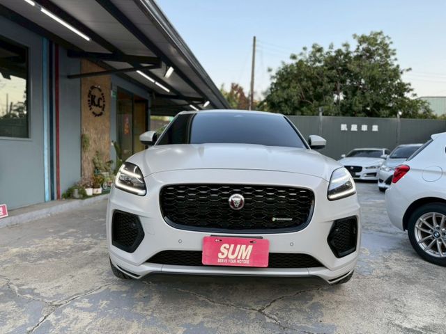 水泥灰車色、駕駛模式選擇、、車道偏離警示、ACC主動式智慧定速系統、胎壓偵測、ISO-FIX、盲點偵測、倒車雷達  第2張相片