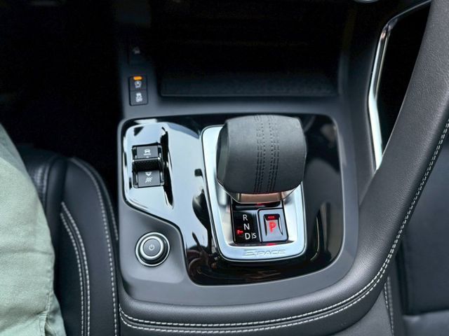 水泥灰車色、駕駛模式選擇、、車道偏離警示、ACC主動式智慧定速系統、胎壓偵測、ISO-FIX、盲點偵測、倒車雷達  第14張相片