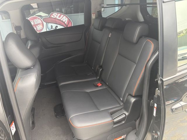 里程保證、免鑰匙系統、盲點偵測、恆溫、行車記錄器、後座出風口、主動安全預防系統、ISOFIX兒童安全椅固定、兒童安全鎖、  第8張相片