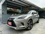 電動記憶座椅、雙前電熱椅、CarPlay、免鑰匙系統、盲點偵測、電動尾門、恆溫、行車記錄器、後座出風口、主動安全預防系統  第1張縮圖