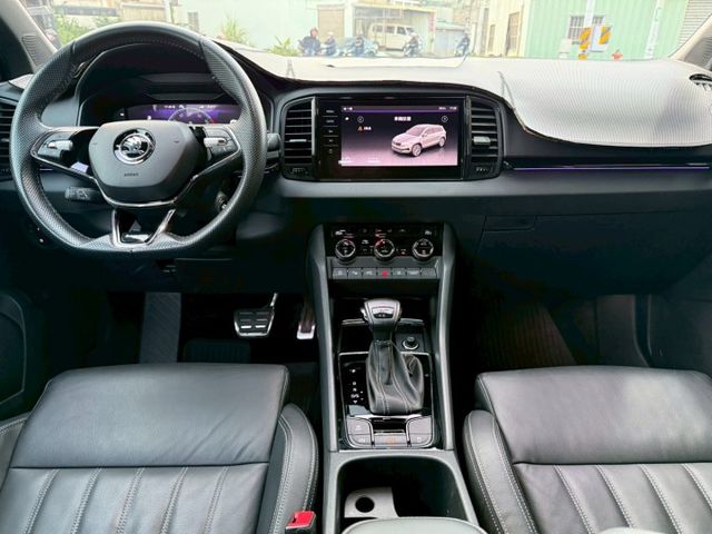 里程保證、一手車、電動記憶座椅、ACC跟車系統、CarPlay、環景系統、免鑰匙系統、盲點偵測、電動尾門、恆溫、行車記錄  第12張相片