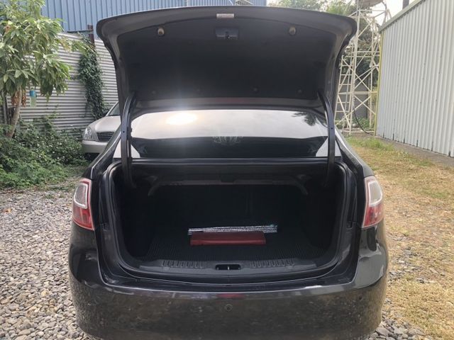 FIESTA 4D SEDAN  第11張相片