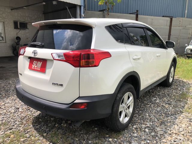 RAV4  第10張相片
