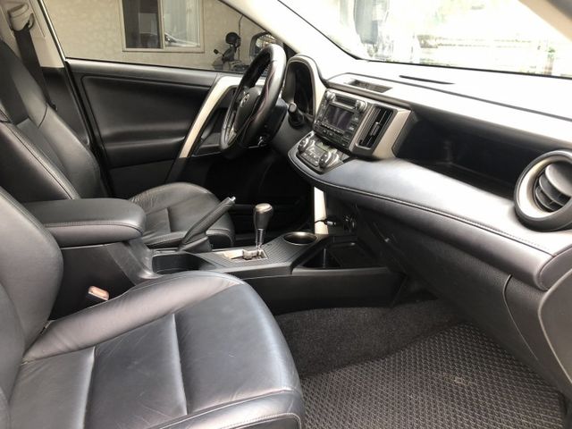 RAV4  第11張相片