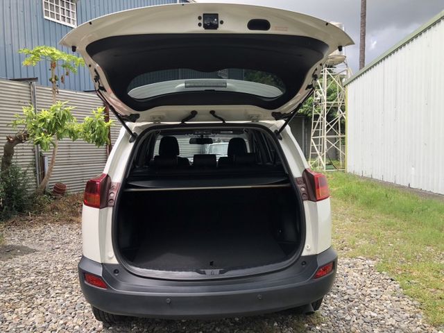 RAV4  第13張相片