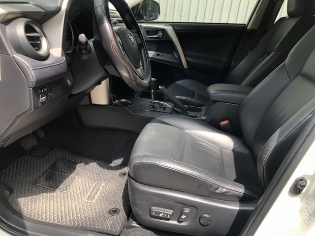 RAV4  第15張相片
