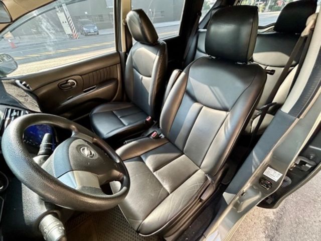 NISSAN日產 LIVINA  第12張相片
