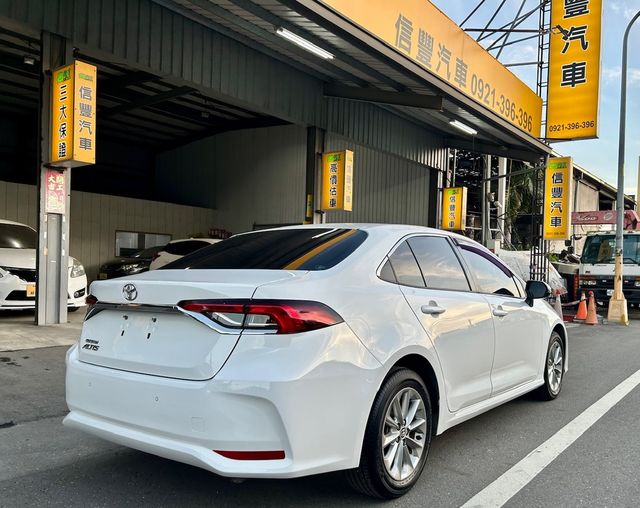 TOYOTA豐田 ALTIS  第3張相片